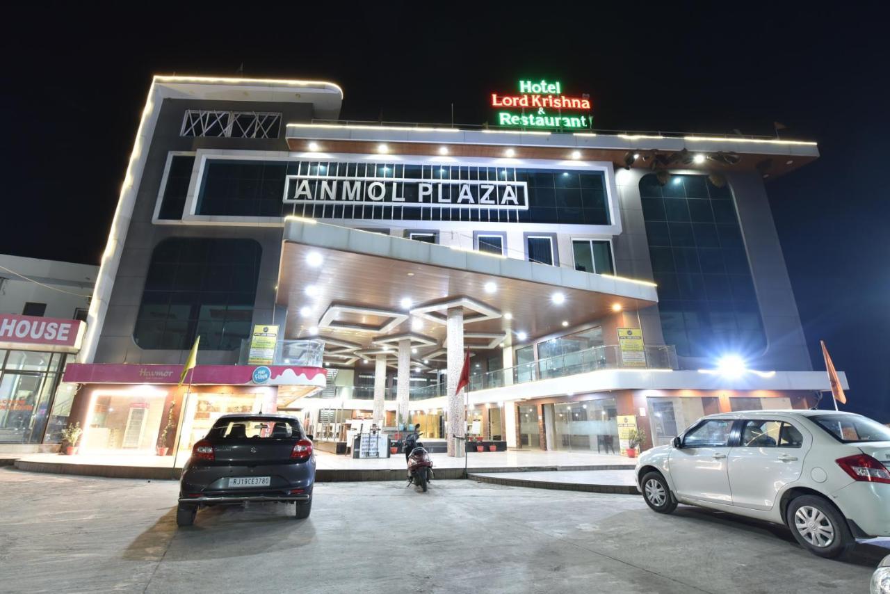 Hotel Lord Krishna Rohera Kültér fotó