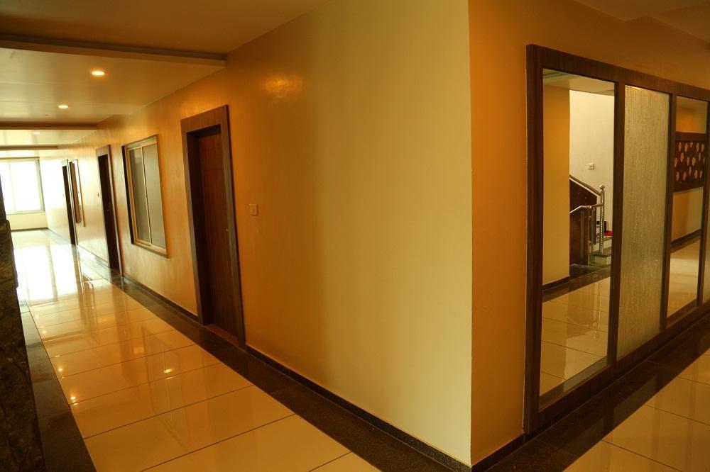 Hotel Lord Krishna Rohera Kültér fotó